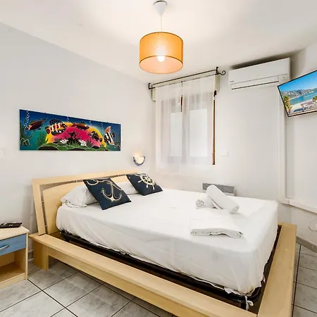 Appartement Cocon Vu Sur Le Port De Menton